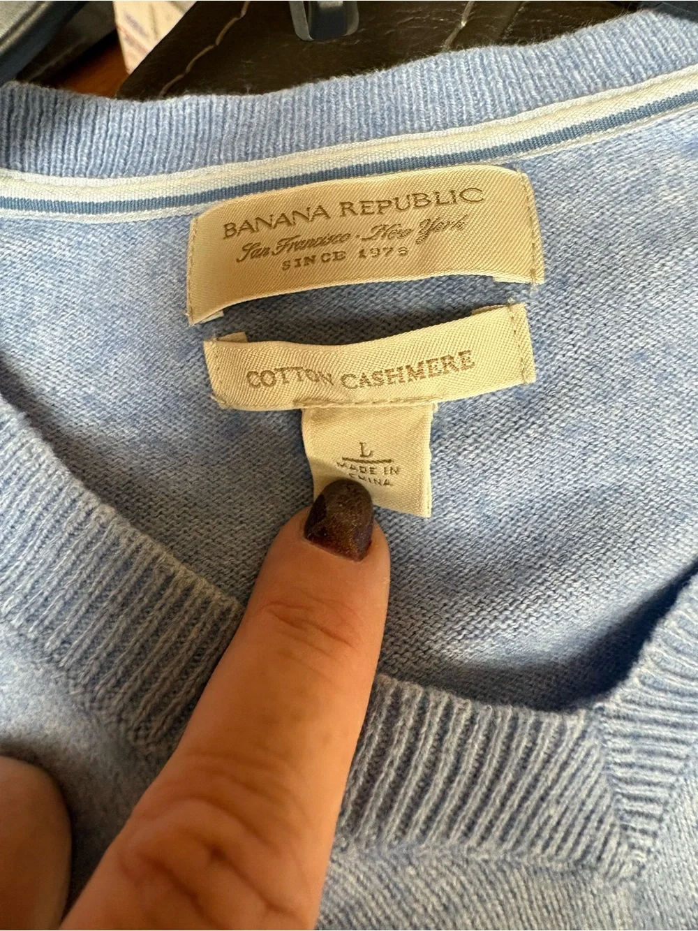 Banana Republic Men’s Light Blue V-Neck Sweater